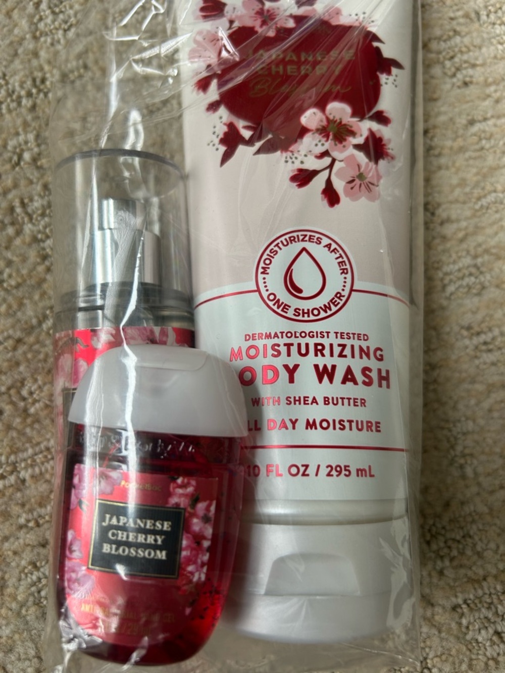 Bath & Body Works Japanese Cherry Blossom Body Wash & Hand Sanitizer Set - Pink